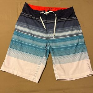 Good fellow size 30 board shorts
